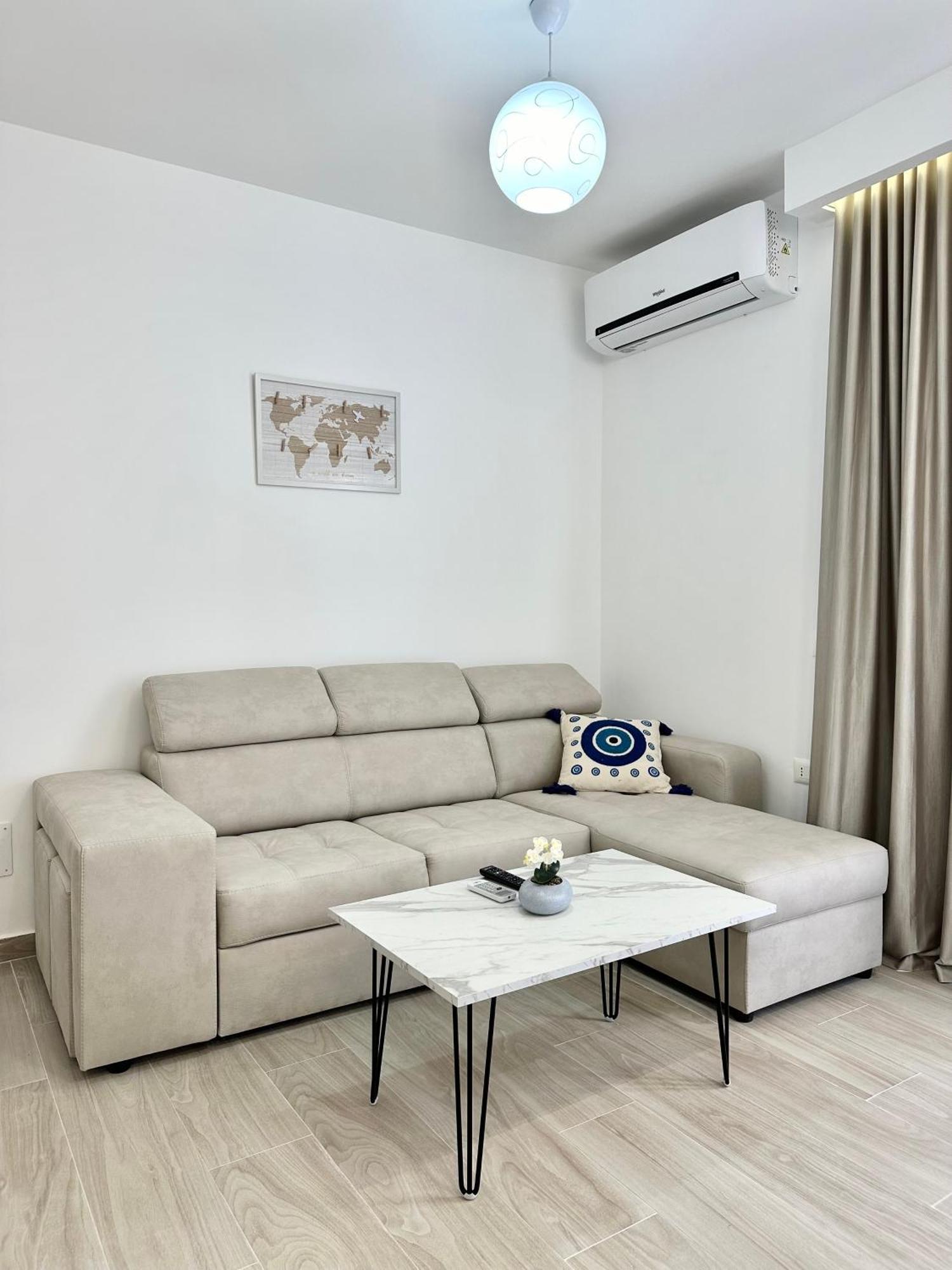 Al Mare Rooms Sarandë Buitenkant foto