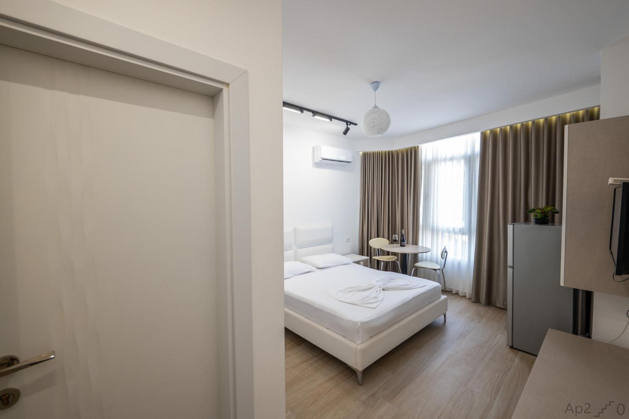 Al Mare Rooms Sarandë Buitenkant foto