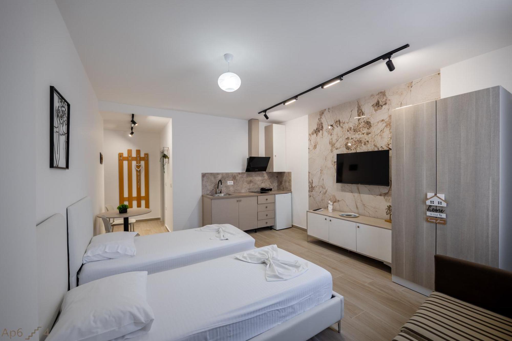 Al Mare Rooms Sarandë Buitenkant foto